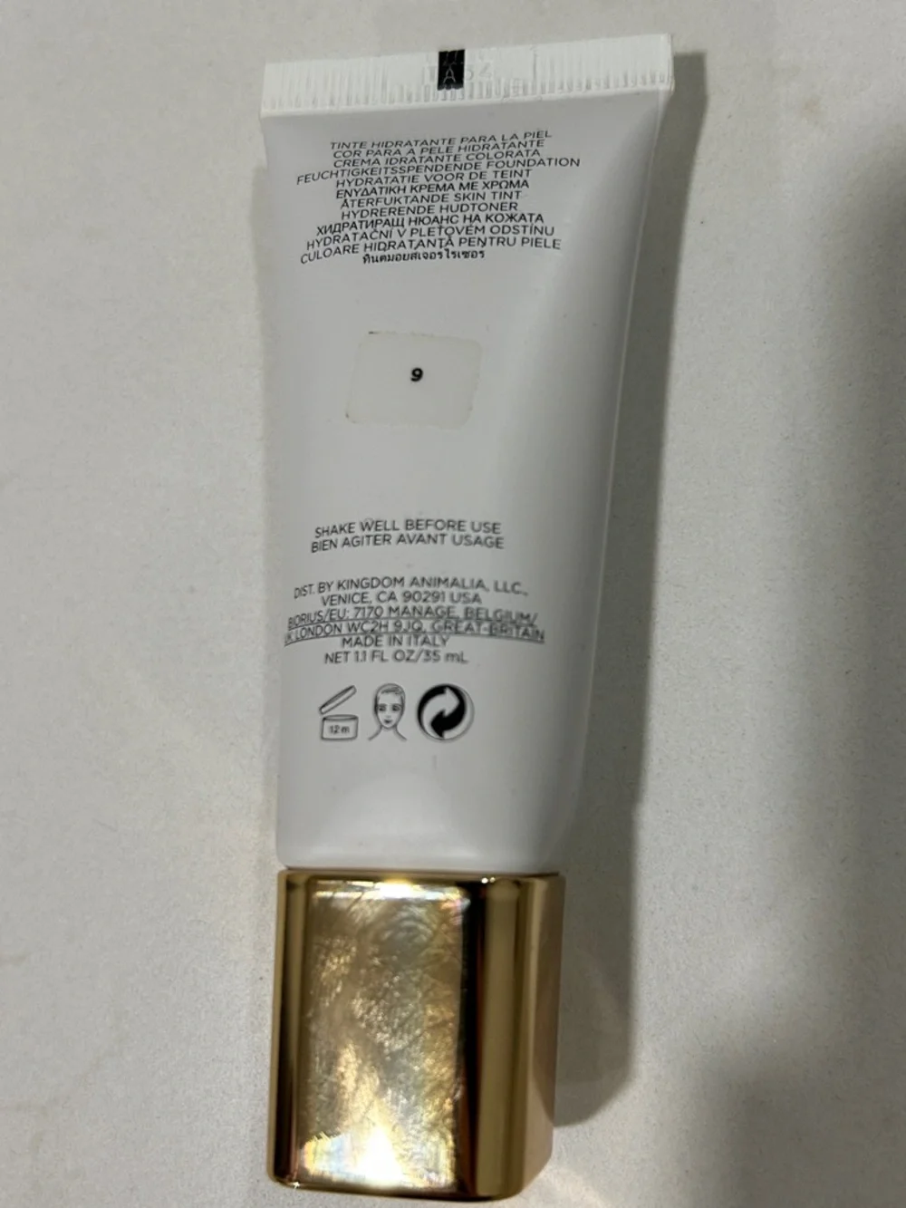 Hourglass Veil Hydrating Skin Tint — No. 9 - USED